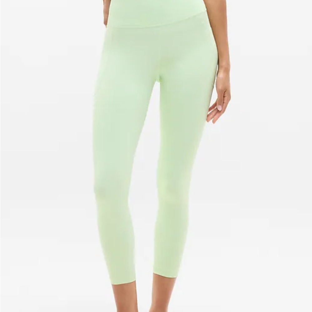 Athleta Salutation Stash Leggings
